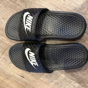 Nike slides